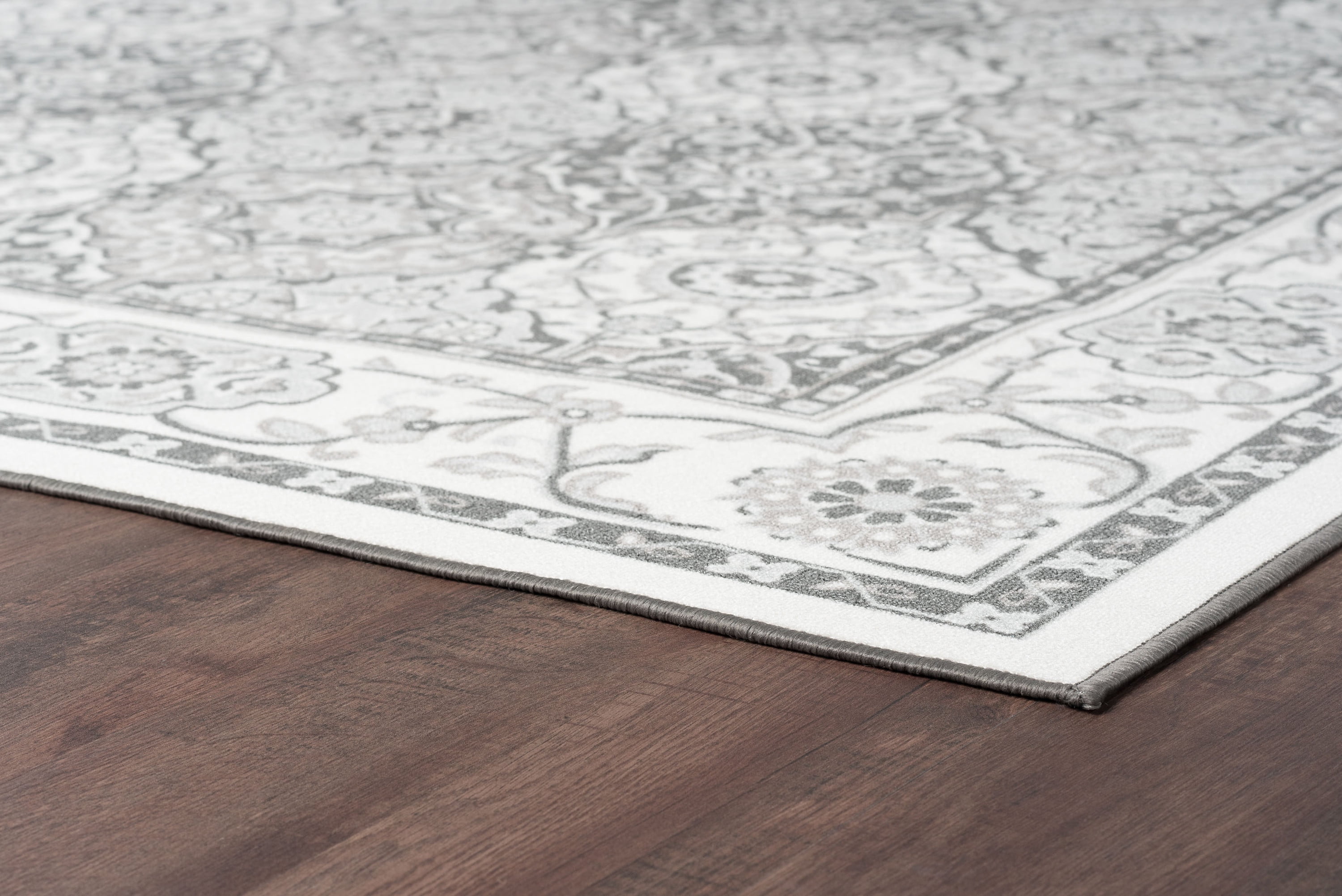 Traditional 2x3 Area Rug (2' x 3') Oriental Ivory, Gray Indoor Scatter Easy to Clean