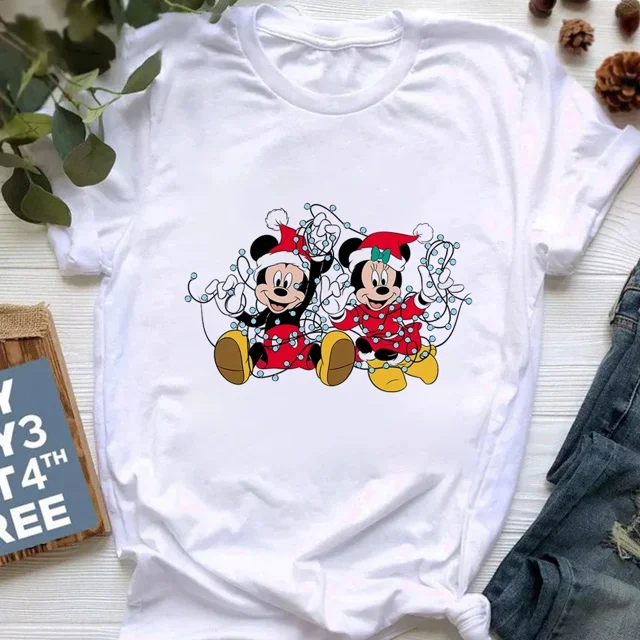 Camiseta de Feliz Navidad para mujer, camiseta de manga corta con estampado de Mickey de estética Harajuku, ropa Y2k para mujer, Tops 2024