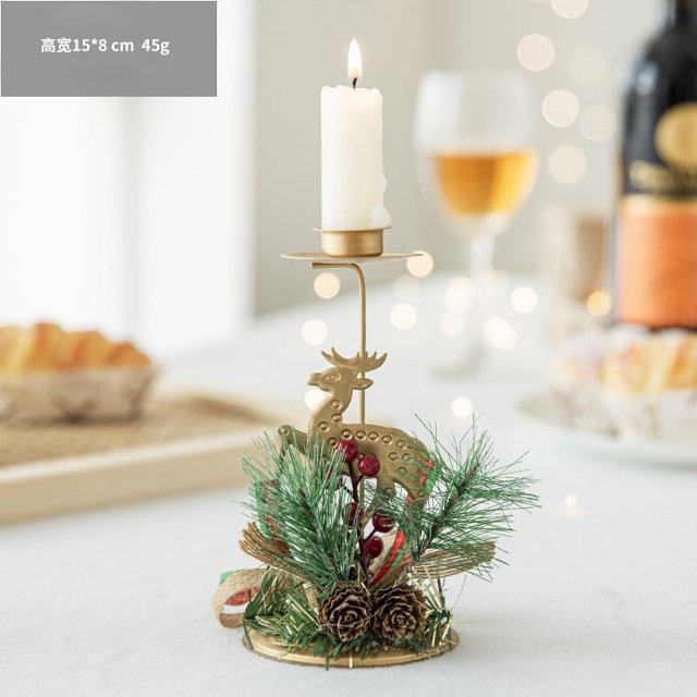 Candelabro navideño de hierro, conos de pino nevados y candelabro de bayas rojas, centro de mesa para decoración del hogar y Festival
