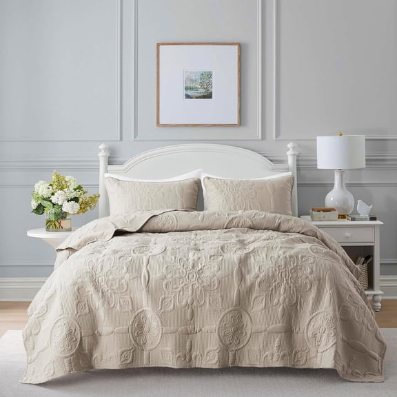 Beige Damask Quilt California King Size Bedding Set with 2 Pillow Shams, Oversized Lightweight Boho Bedspread, Soft Vintage Jacquard Pattern Coverlet, 3 Pieces