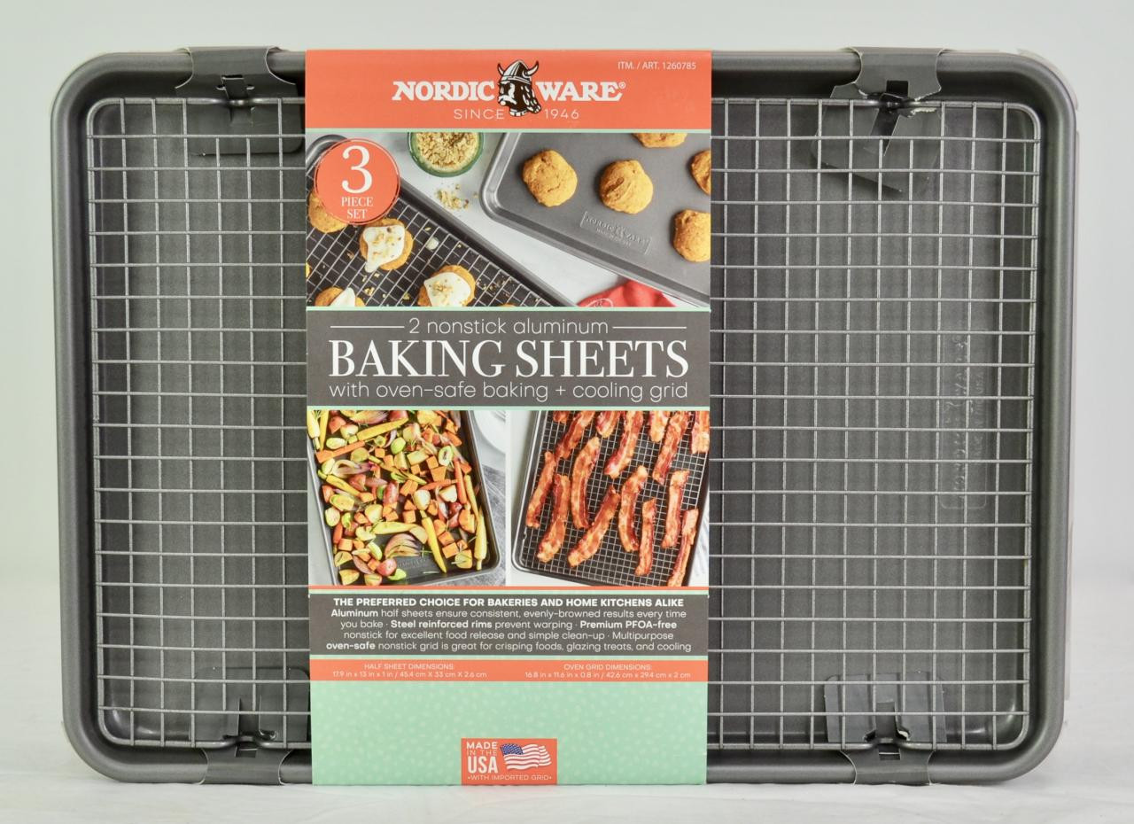 Nordic Ware NonStick Aluminum Baking Sheets (3 PCs) Walmart Canada