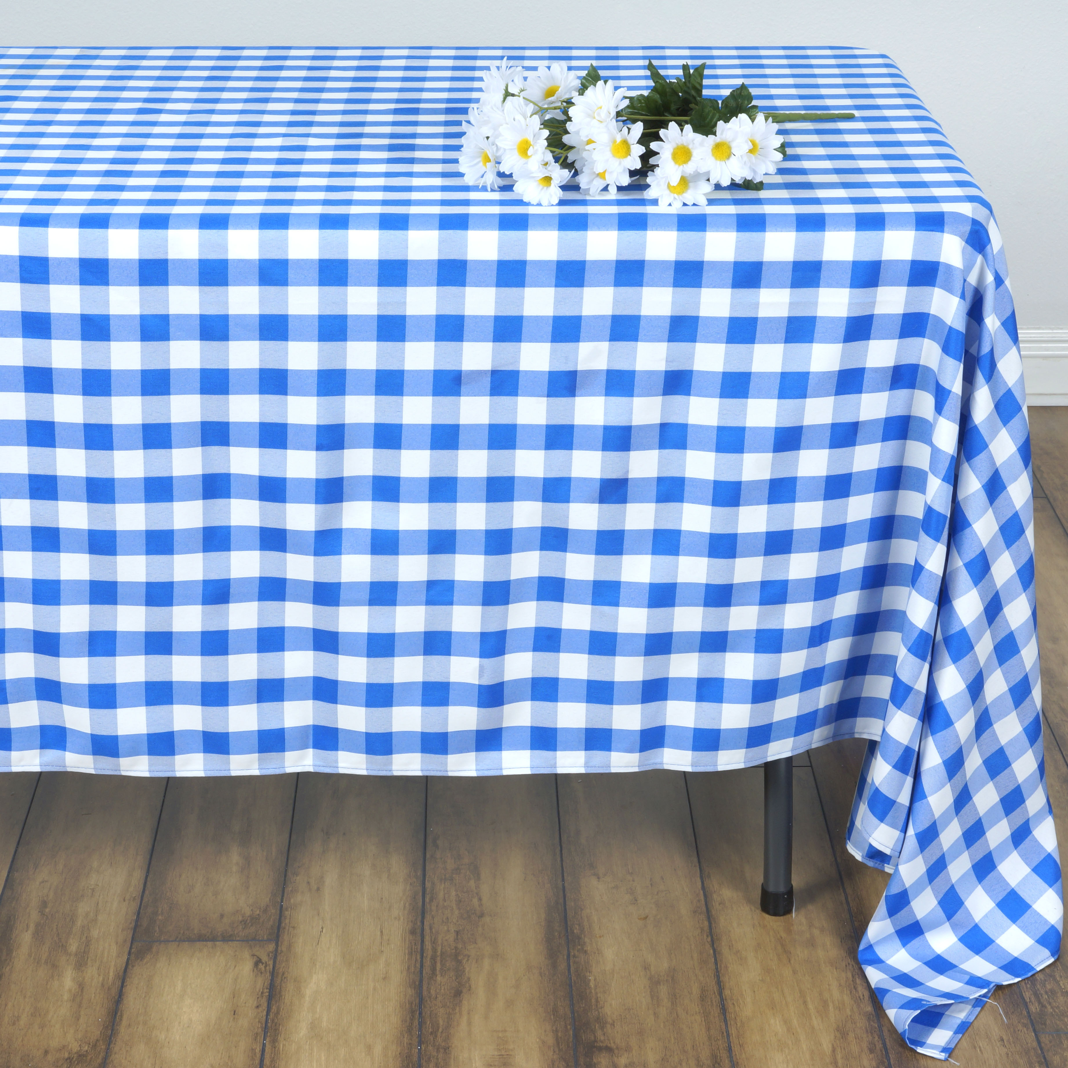 Efavormart Perfect Picnic Inspired Checkered 54" Square Polyester Tablecloths for Kitchen Dining