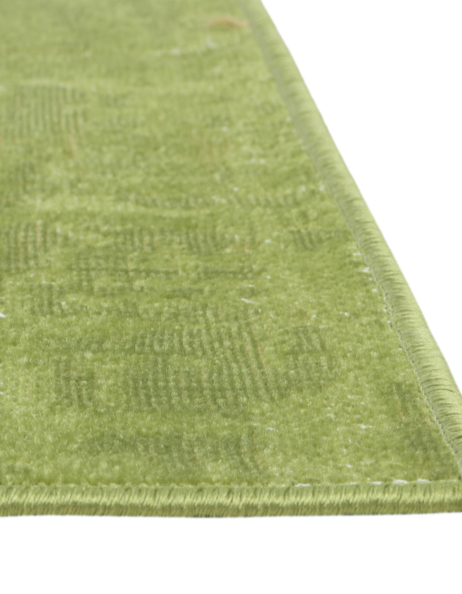 Unique Loom Valencia Collection Area Rug - Seville (2' x 6' 1" Runner Green/Ivory)