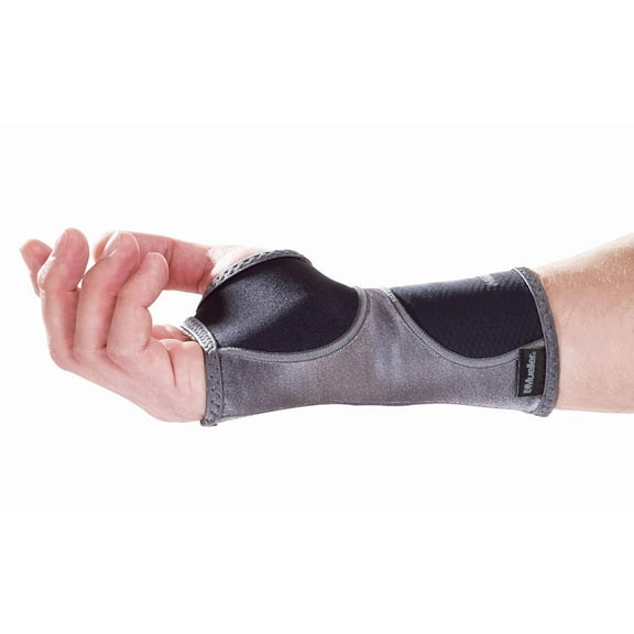 Mueller Hg80 Wrist Support 79112, Blk, Med, Moderate Support, 1 ct each