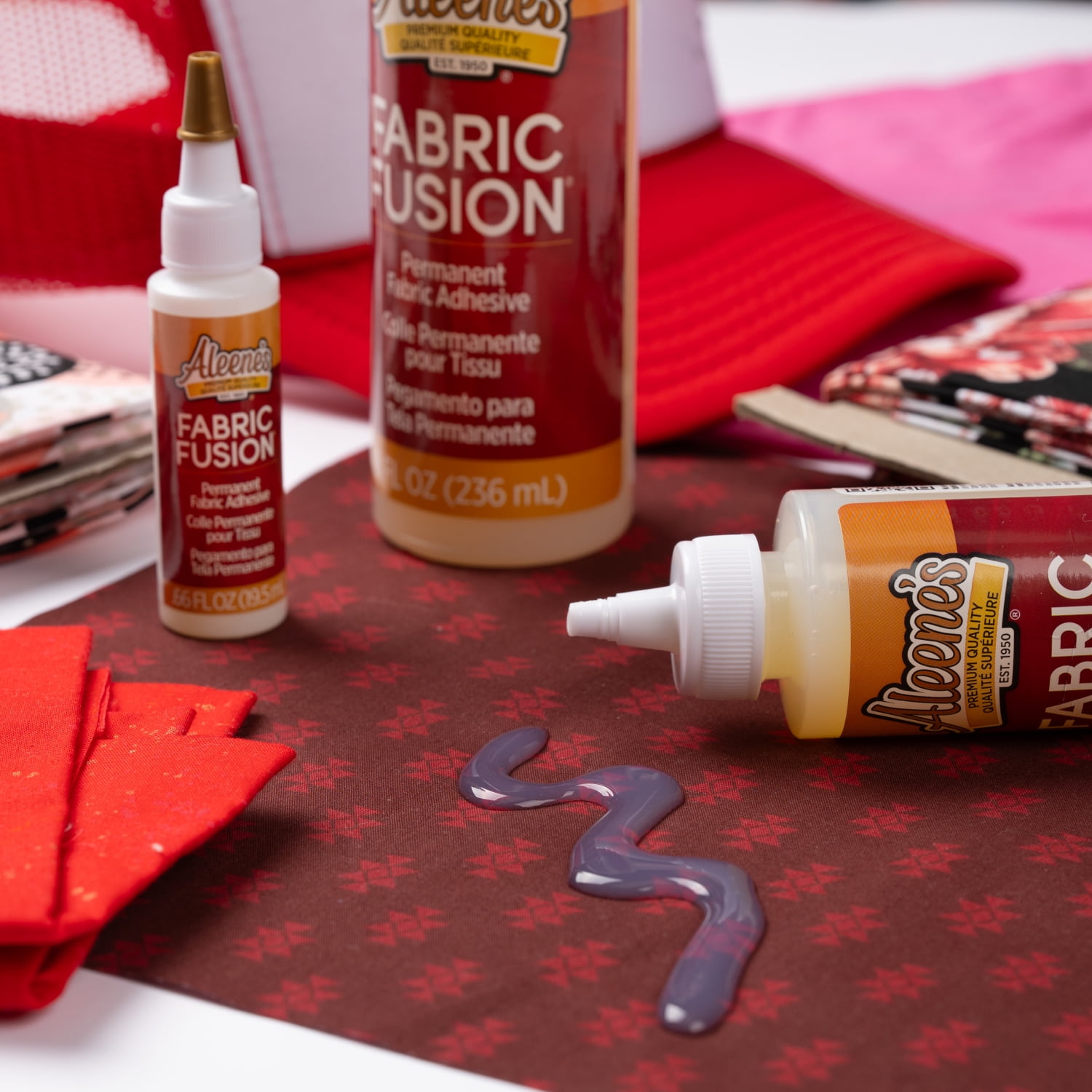 Aleene's Fabric Fusion Permanent Adhesive No-Sew Glue, 4 fl. oz.