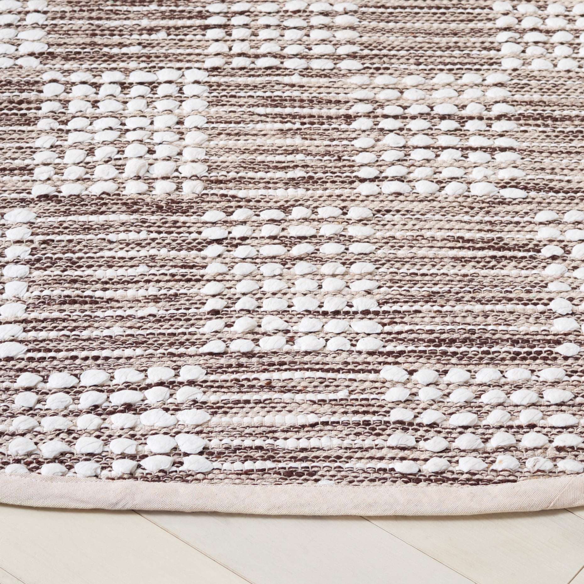 SAFAVIEH Montauk Taryn Checkered Cotton Area Rug, Brown/Ivory, 6' x 6' Round