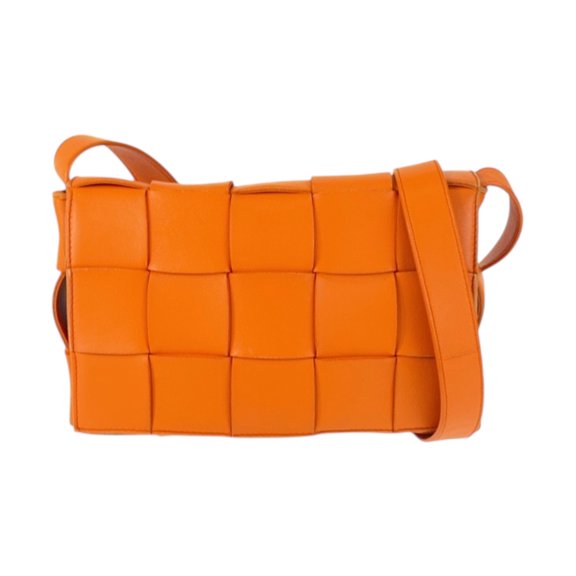 Pre-Owned BOTTEGA VENETA Maxi Intrecciato Cassette Orange Leather Shoulder Bag with Gold...