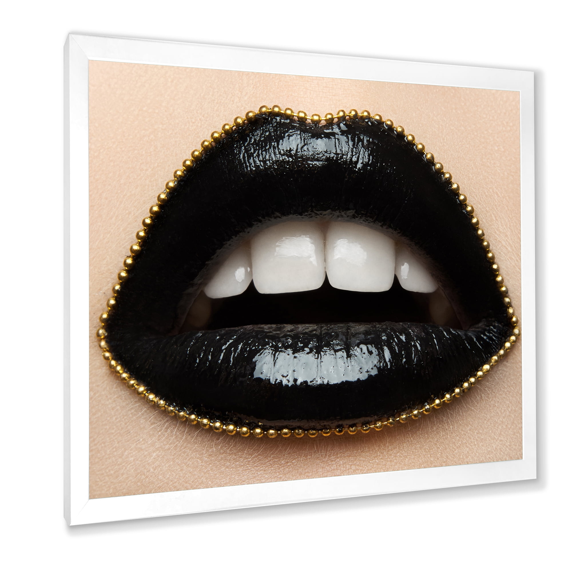 Designart 'Woman Lips With Black Lipstick & A Gold Chain' Modern Framed Art Print