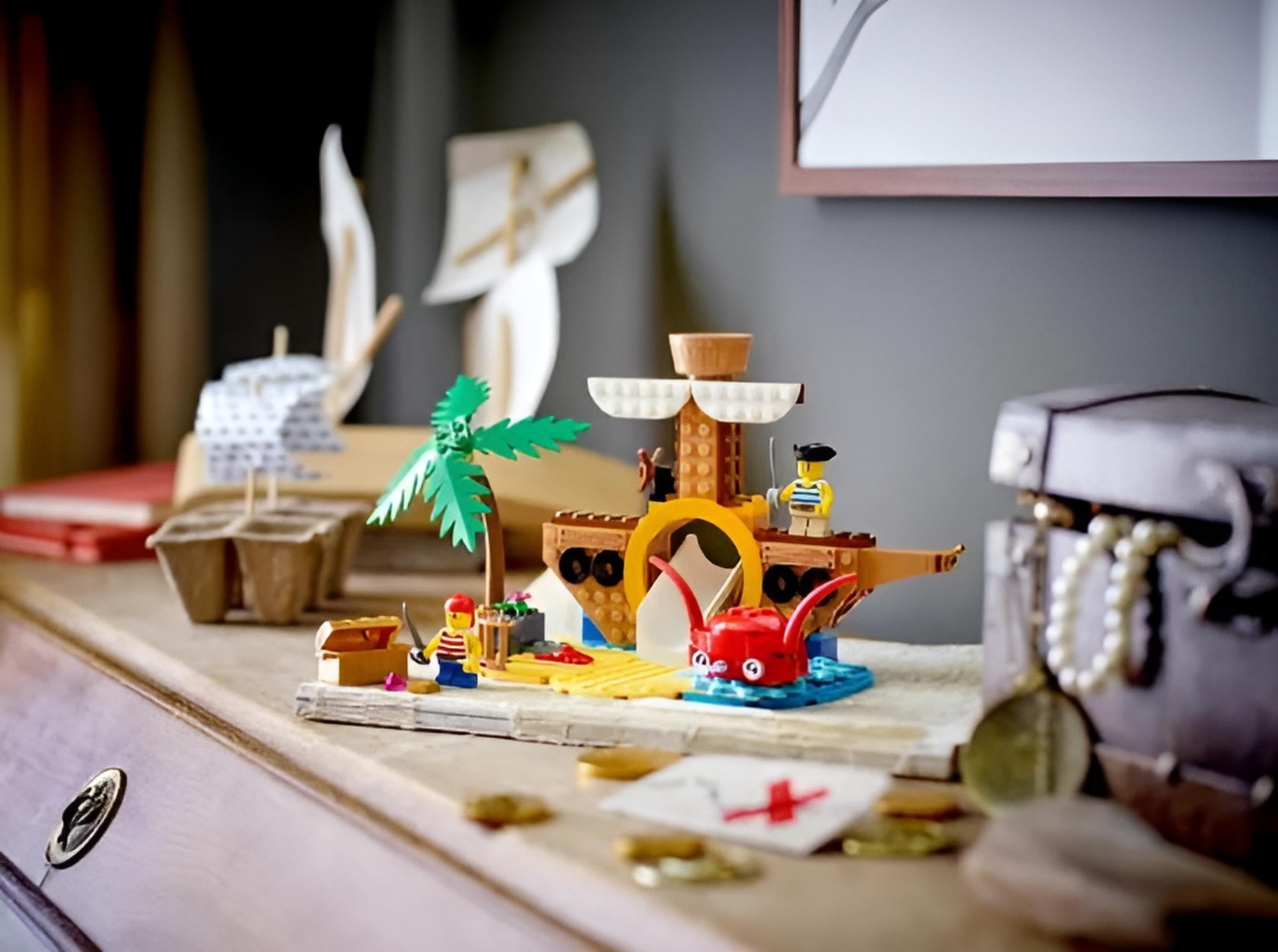 LEGO Pirate Ship Playground 168 Piece Building Set 40589