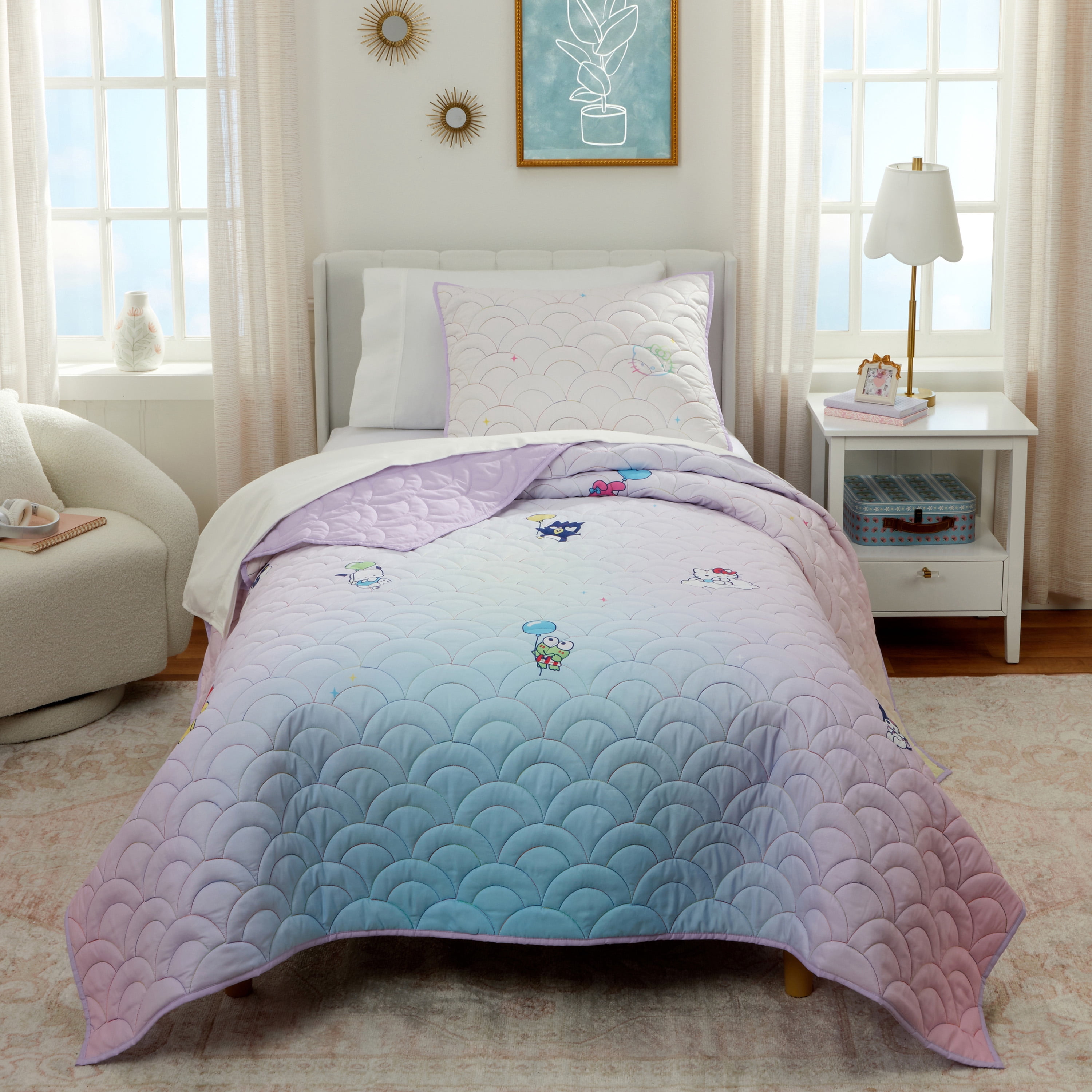Hello Kitty and Friends Rainbow Ombre 3 Piece Quilt and Sham set, Queen