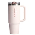 thumbnail image 1 of Vaso Stanley Quencher ProTour Flip Straw, 900 ml, cuarzo rosa, 1 of 7