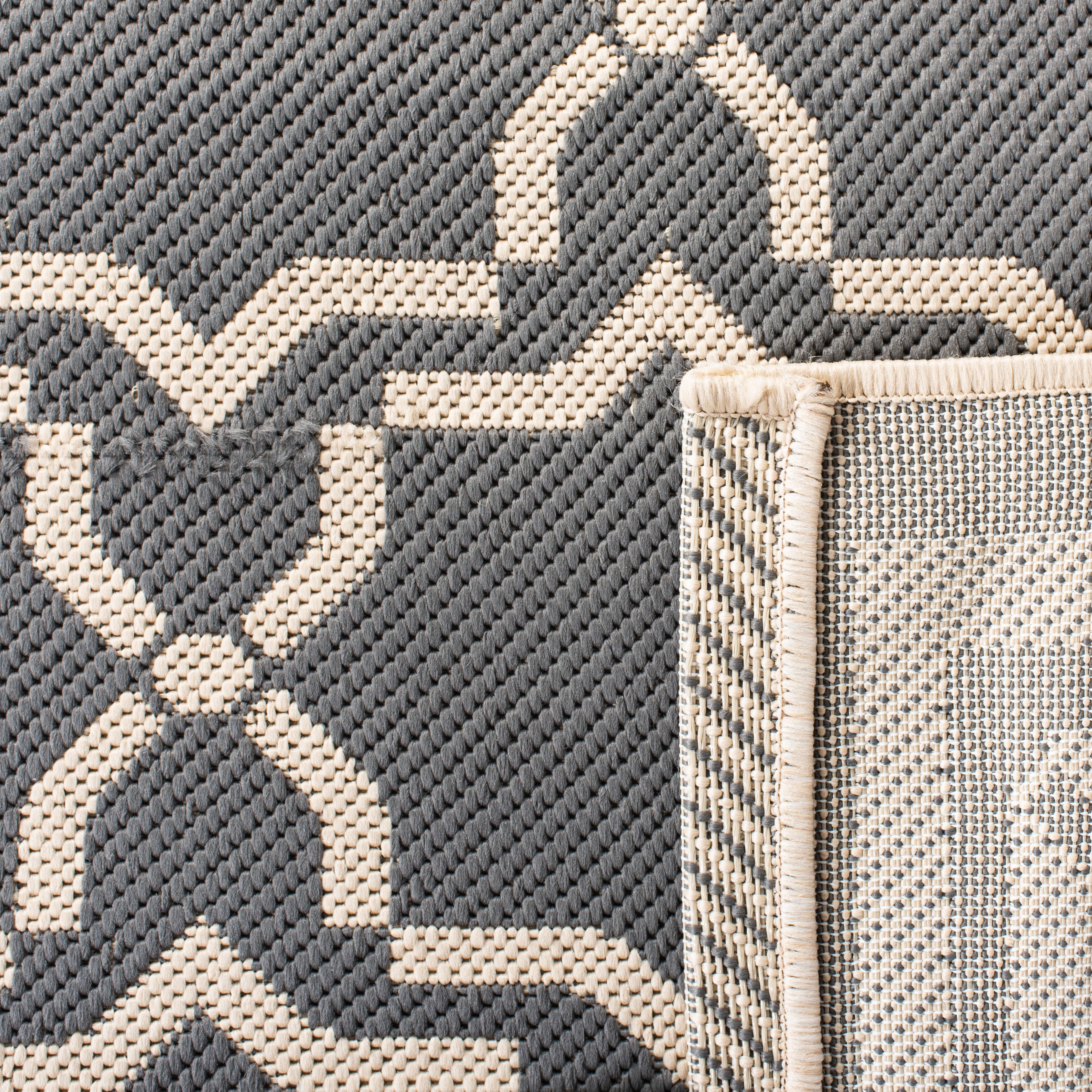 SAFAVIEH Courtyard Allison Geometric Bordered Indoor/Outdoor Area Rug, 5'3" x 5'3" Round, Anthracite/Beige