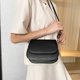 thumbnail image 5 of Elegante Bolso De Mano Para Mujer Con Correa Ajustable, Interior Espacioso, Piel Sintética, Ligero, Regalo Ideal Para Diversos Entornos, 5 of 7