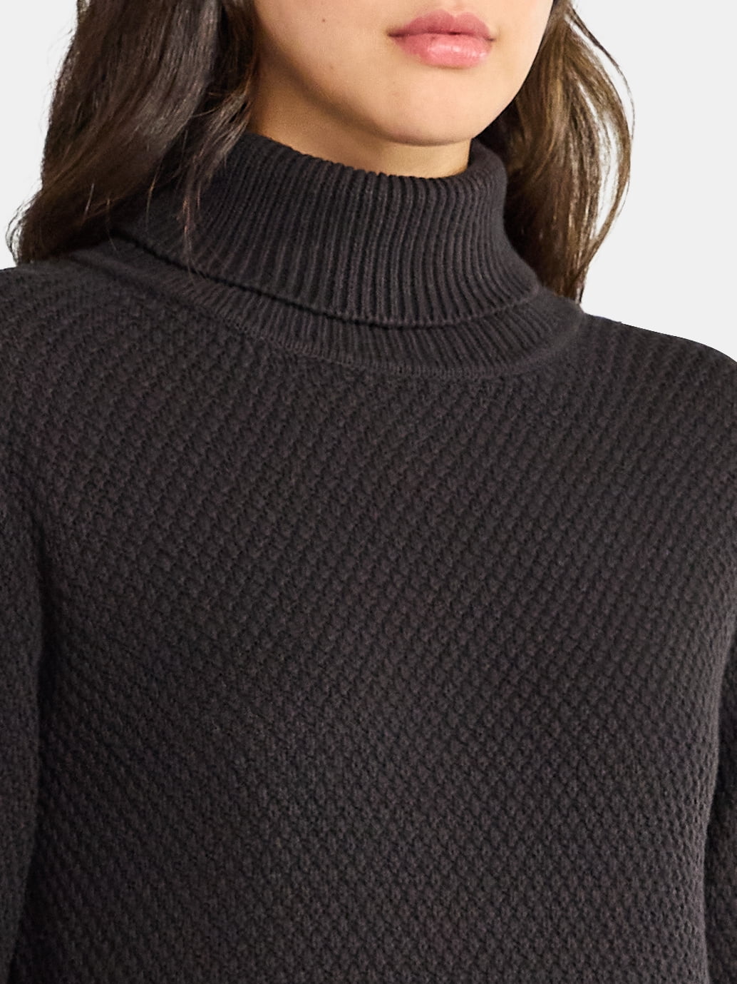 Time and Tru Women’s and Women’s Plus Turtleneck Sweater with Cable Sleeves, Midweight, Sizes XS-4X