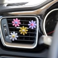 thumbnail image 4 of Abastado 4 piezas de encanto de coche hermosas flores de margarita clips de ventilación de coche ambientador lindo automotriz interior adornos accesorios, 4 of 7