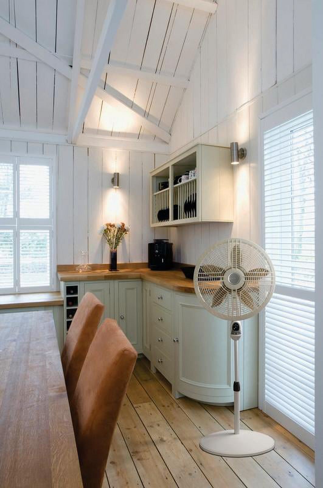 Lasko Adjustable 3-Speed Pedestal Fan with Remote Control, 1880, White -  Walmart.com