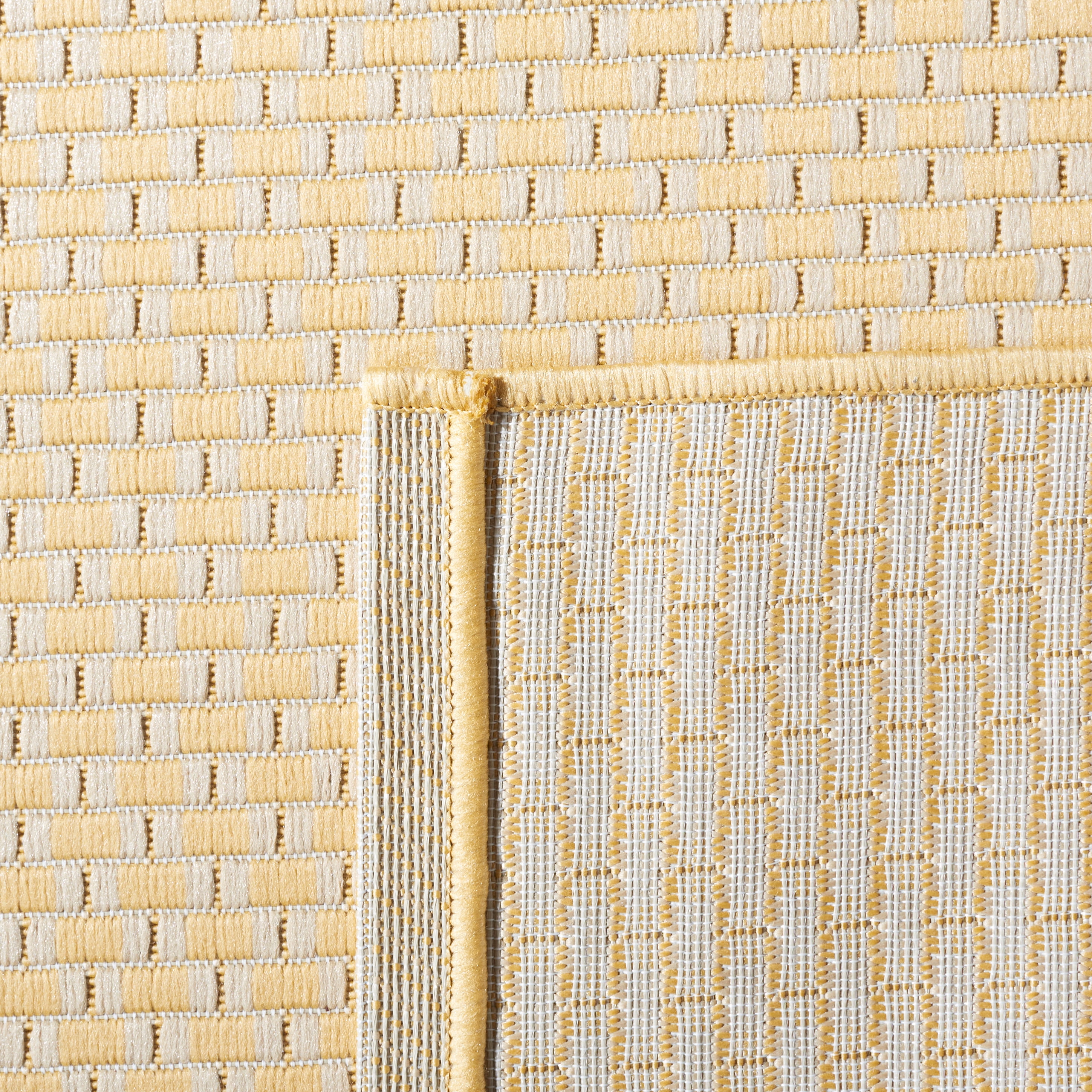 Safavieh Courtyard Flint Checkered Indoor/Outdoor Area Rug, Gold/Beige, 6'7" x 9'6"