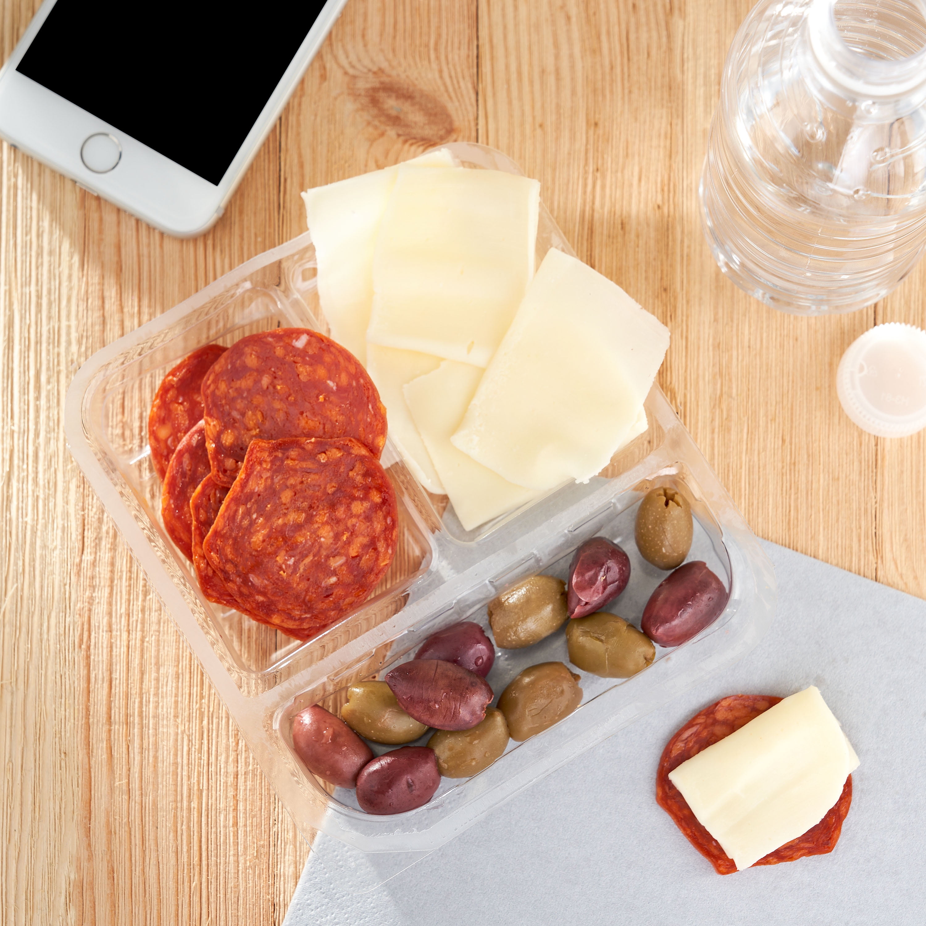 Marketside Uncured Sliced Pepperoni, Mozzarella Cheese Bites & Olives, 3 oz Plastic Tray