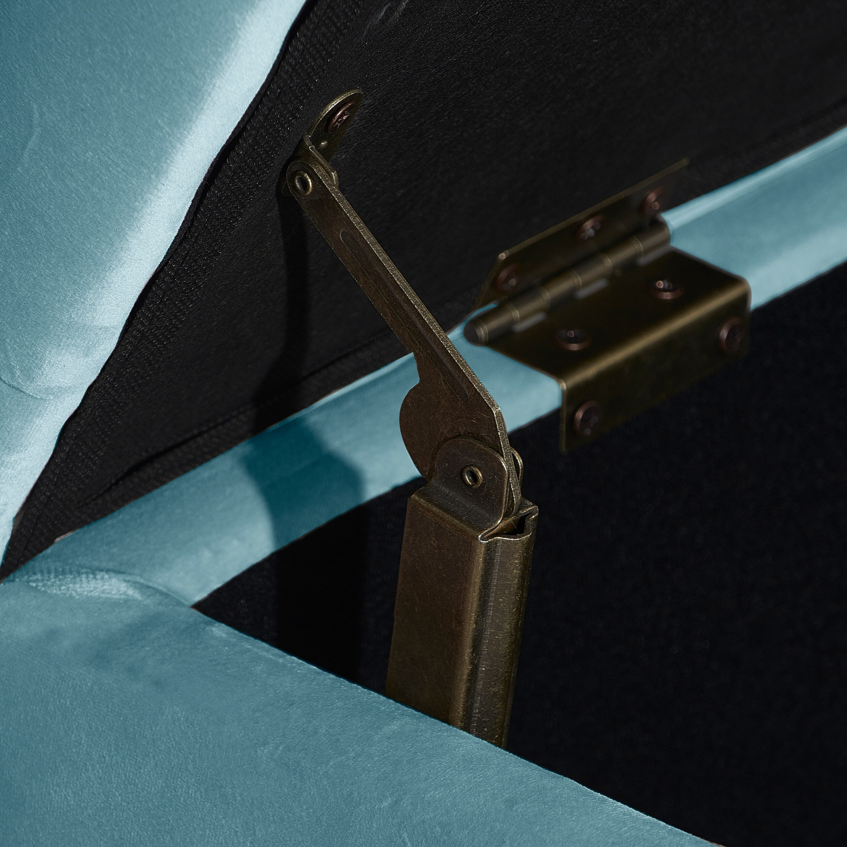 Elle Decor Collette Tufted Storage Bench, Vintage Blue Velvet