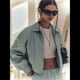 thumbnail image 4 of Chaqueta Corta para Mujer, Anorak Utilitario Extragrande con Cremallera, Color Verde Talla L, 4 of 9