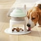 thumbnail image 4 of Juguete interactivo para gatos con afeitadora de hielo giratoria, plumas y campana - Dispensador automático de tarros y premios para entretenimiento interior, 4 of 6