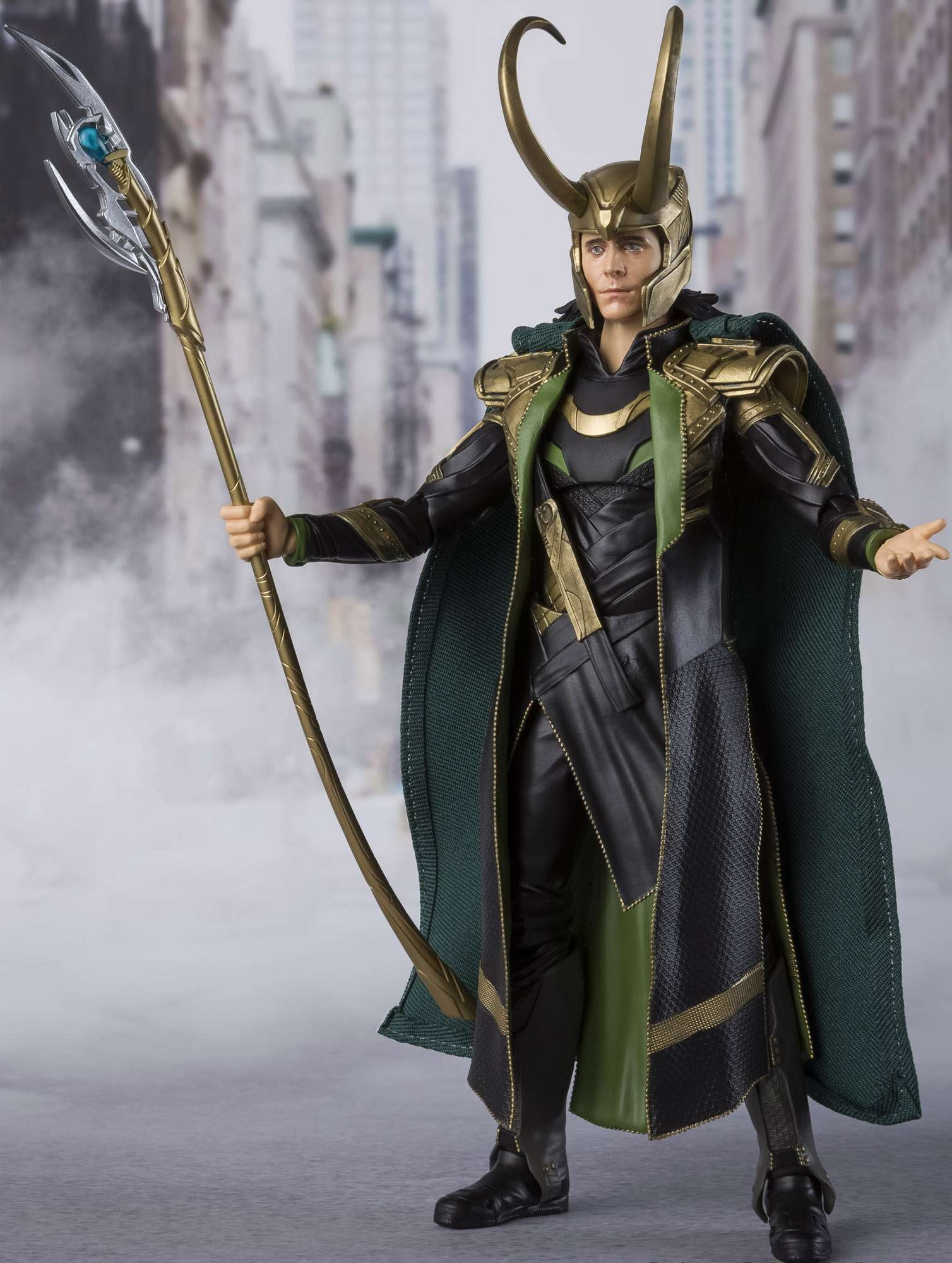 Bandai Avengers Loki S.H.Figuarts Action Figure