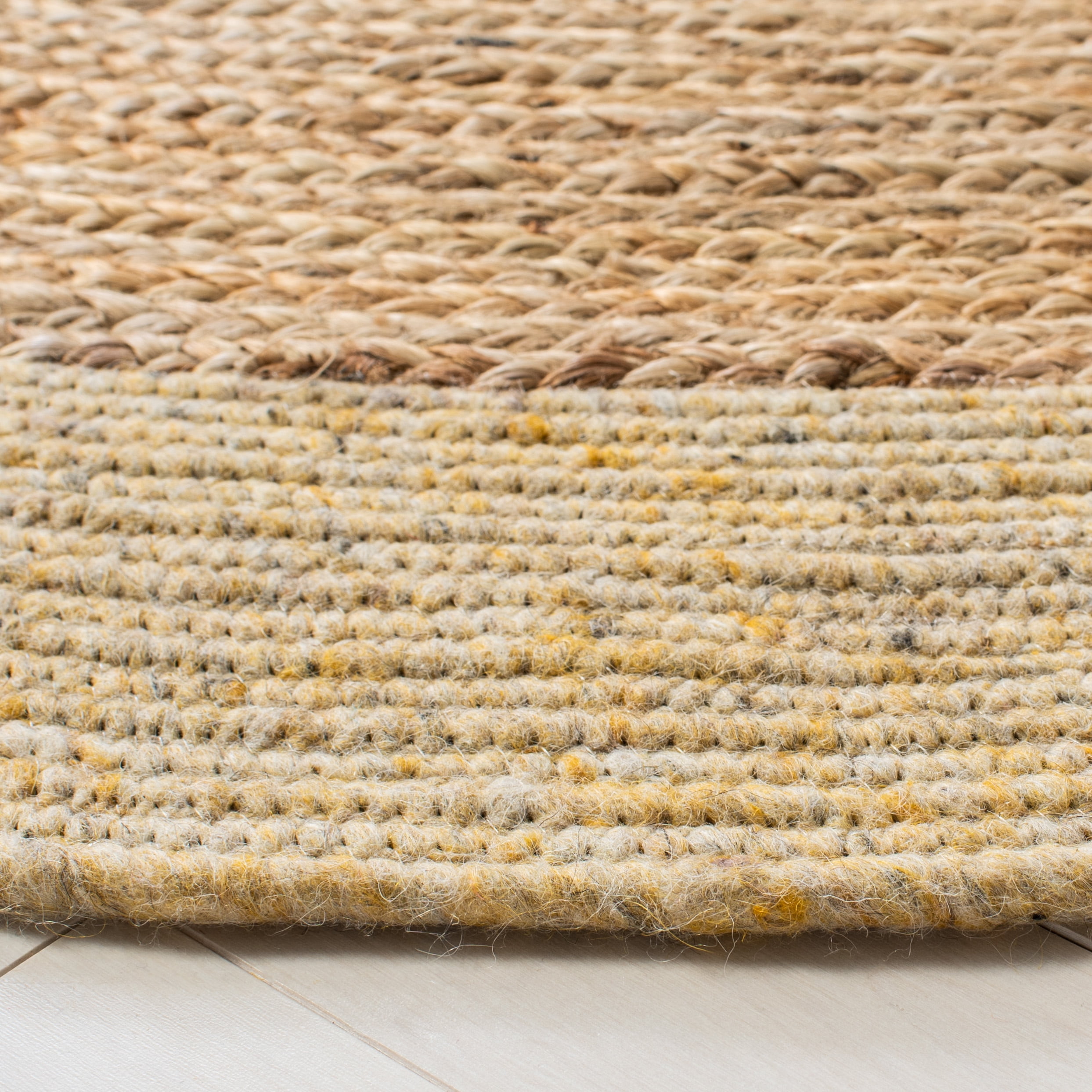 SAFAVIEH Braided Carina Bordered Reversible Area Rug, Gold/Natural, 6' x 6' Round