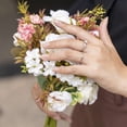 thumbnail image 2 of JeenMata Anillo de Bodas Solitario de Moissanita de Corte Redondo con Diseño de Enredadera de Hojas de 0,5 Quilates y 4 Puntas Engastado en Oro Blanco de 18 K sobre Plata, 2 of 10