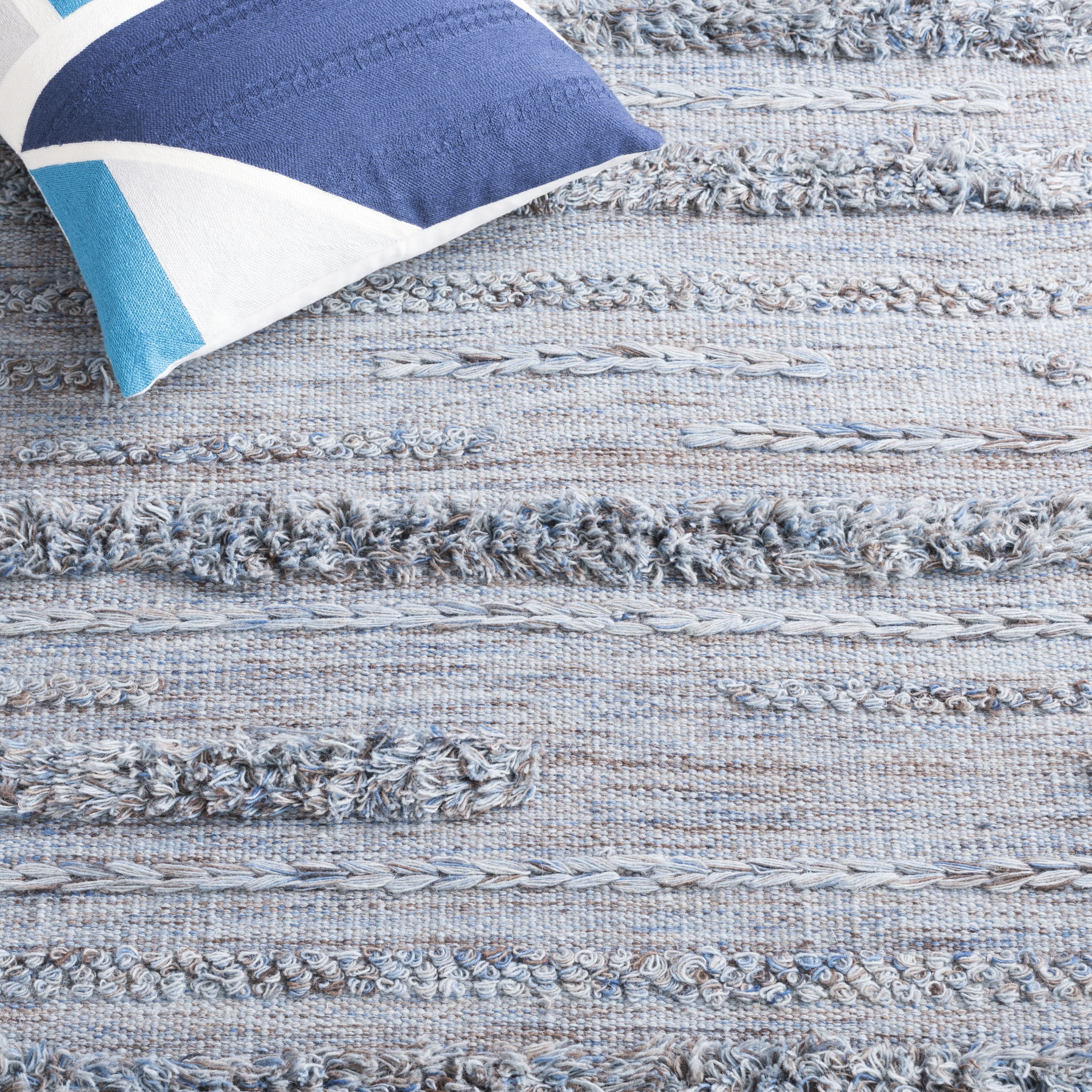SAFAVIEH Vermont Zavanna Striped Area Rug, Grey/Blue, 4' x 6'