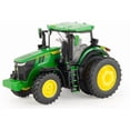 thumbnail image 2 of Tractor de Juguete John Deere 7R 330 de la Colección Prestige a Escala 1/64, 2 of 3