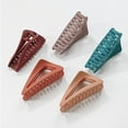 thumbnail image 3 of Pinza de Pelo Qarigey Triangular Color Sólido Negro Accesorio para el Cabello, 3 of 6