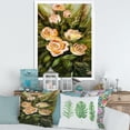 thumbnail image 3 of Designart 'Abstract Four VIntage Pink Roses' Traditional Framed Art Print, 3 of 4