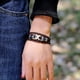 thumbnail image 4 of Pulsera de cuero trenzado con cuentas y cierre de aleación de múltiples capas Marrón, 4 of 9