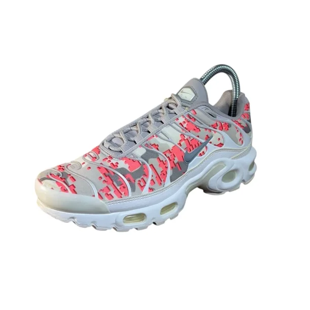 Ni - ke Ni - ke Air Max Plus TN Women Sz 6.5 White Pink AJ8856-100 Running Shoes Sneakers