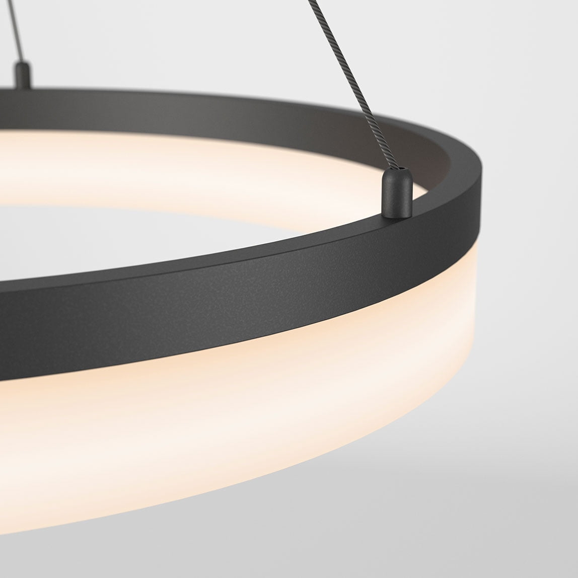 Artika Optical Ring Black Pendant 3cct
