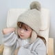 thumbnail image 2 of Gorro de punto con orejeras para bebé, de Color sólido Gorro con pompón, gorros gruesos y cálidos de felpa para protección de los oídos para niño y niña, Invierno, 2 of 4