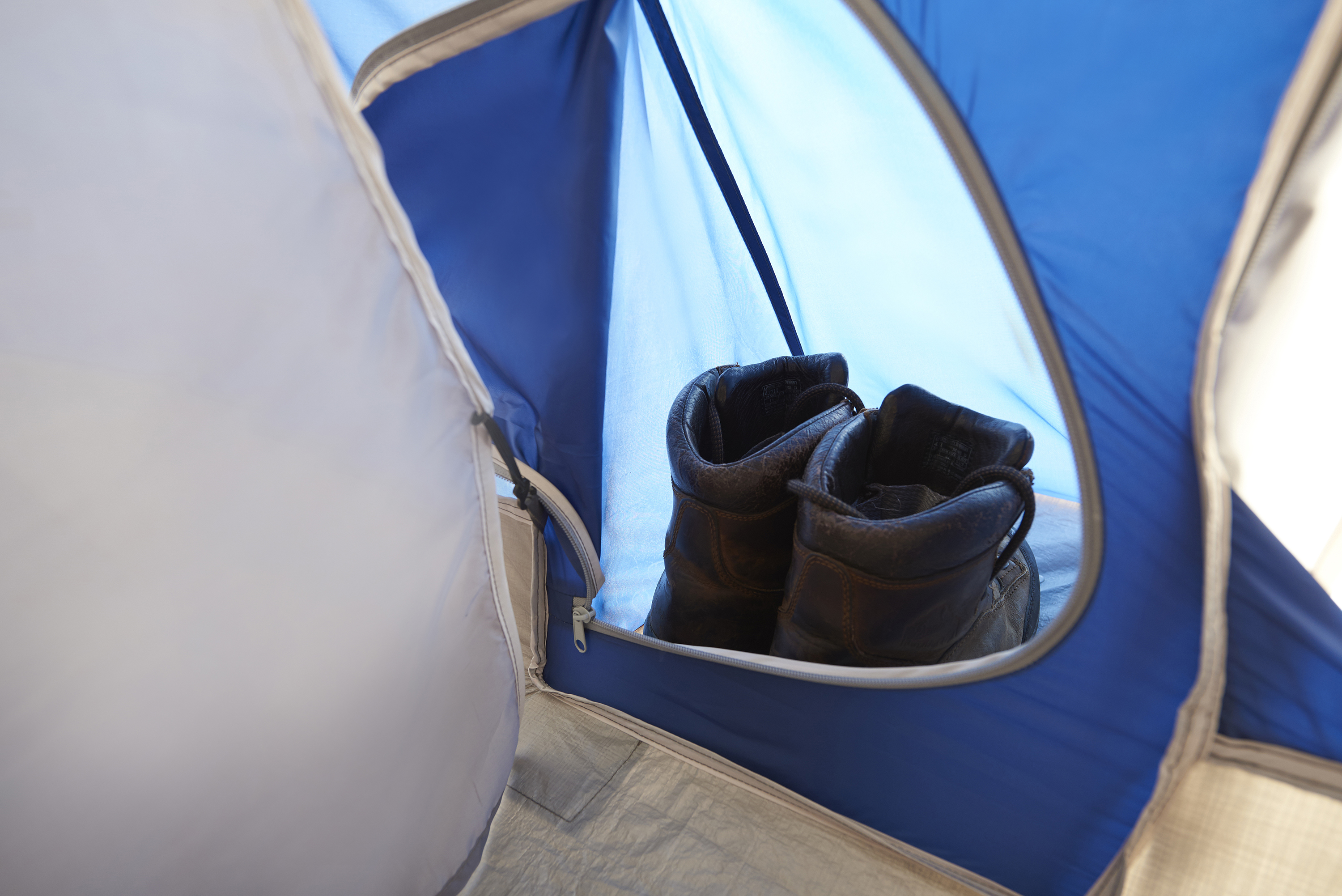 Suisse Sport Wyoming 3-Person Dome Tent, 18'x10'