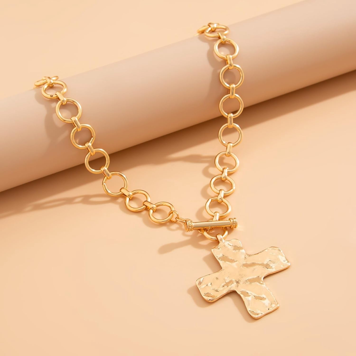 Chunky Cross Necklace for Women Gold Chunky Cross Pendant Necklace Layered Heart Toggle Necklace Hammered Cross Statement Necklace Thick Chain Necklace Jewelry