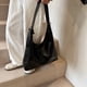 thumbnail image 2 of Bolso Hombro Holgado Mujer Cuero, 2 of 9