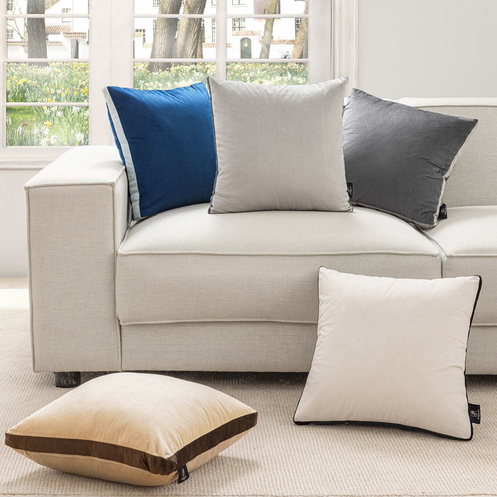 Phantoscope Velvet Decorative Throw Pillows with Inserts, 3D Patchwork Design, 18 x 18 in, Light Gray, 2 Pack