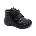 thumbnail image 1 of Zapato escolar Audaz para niño de piel en negro con puntera antirraspaduras, 1 of 5