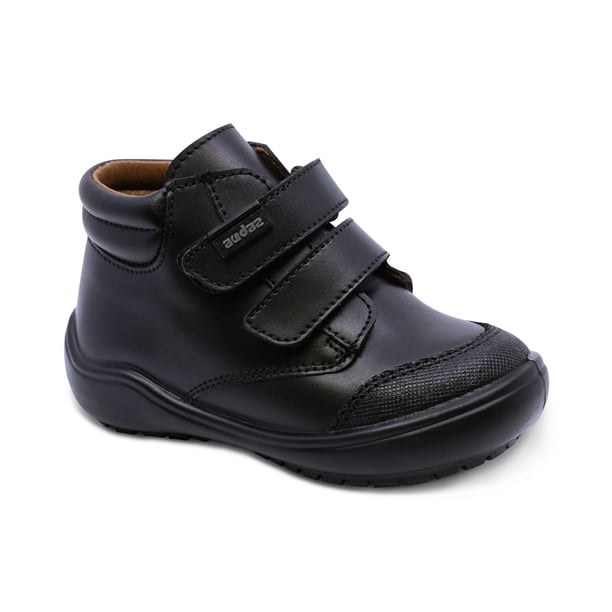 Zapato escolar Audaz para niño de piel en negro con puntera antirraspaduras