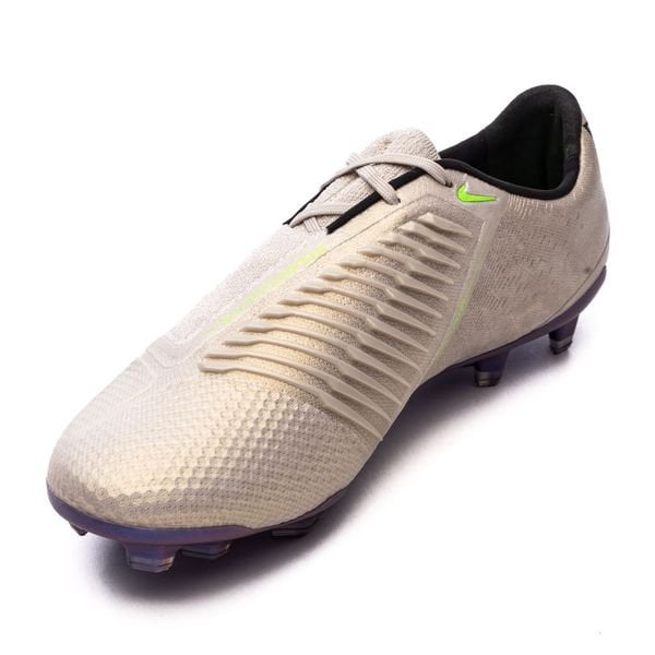 nike phantom venom acc