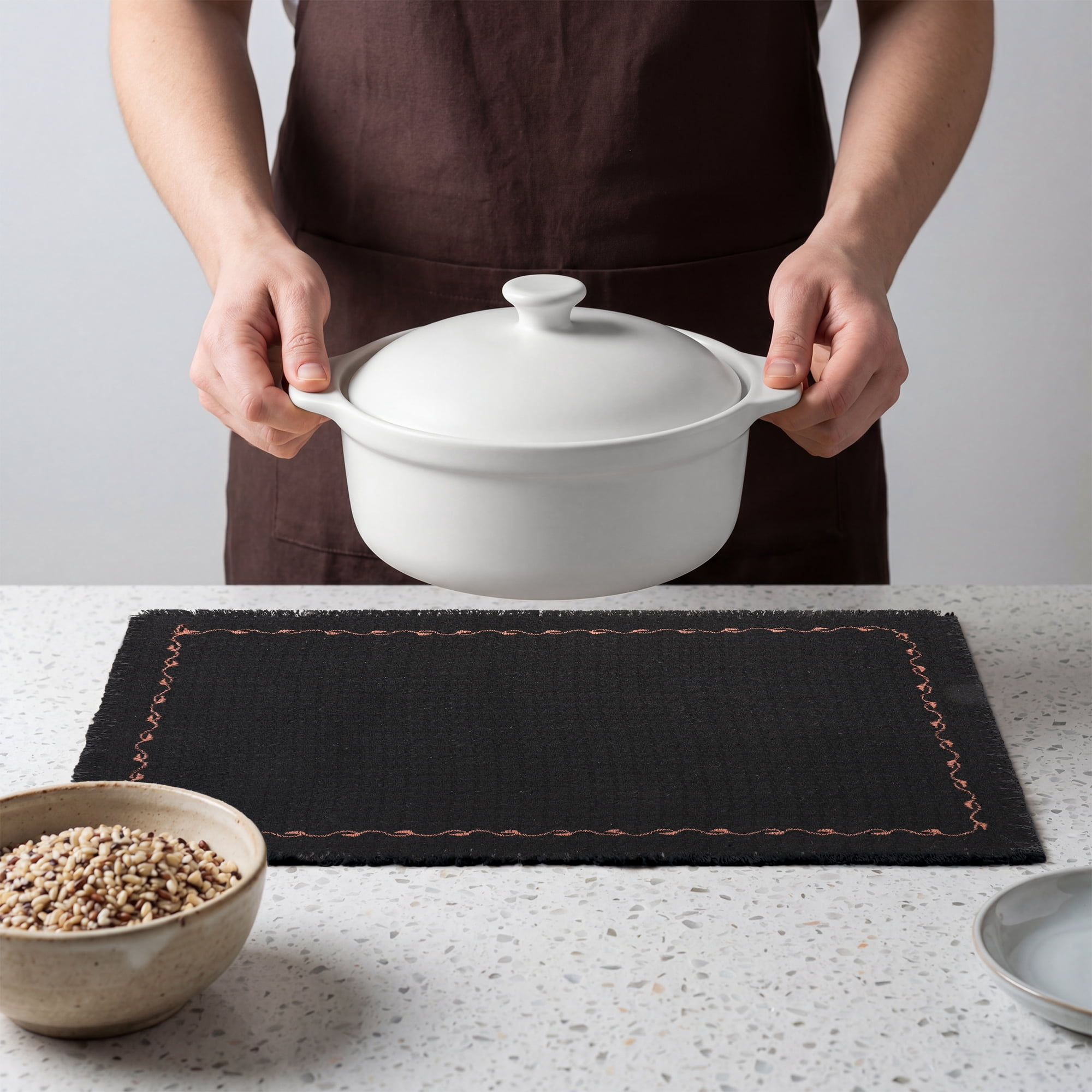 Unique Bargains 4pcs Washable Kitchen Table Mat Black 15.7"x11.8"