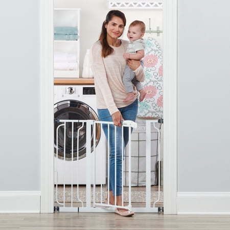Regalo Easy Step 38.5-Inch Extra Wide Baby Gate, Includes 6-Inch Extension Kit, 4 Pack Pressure Mount Kit and 4 Pack Wall Mount Kit