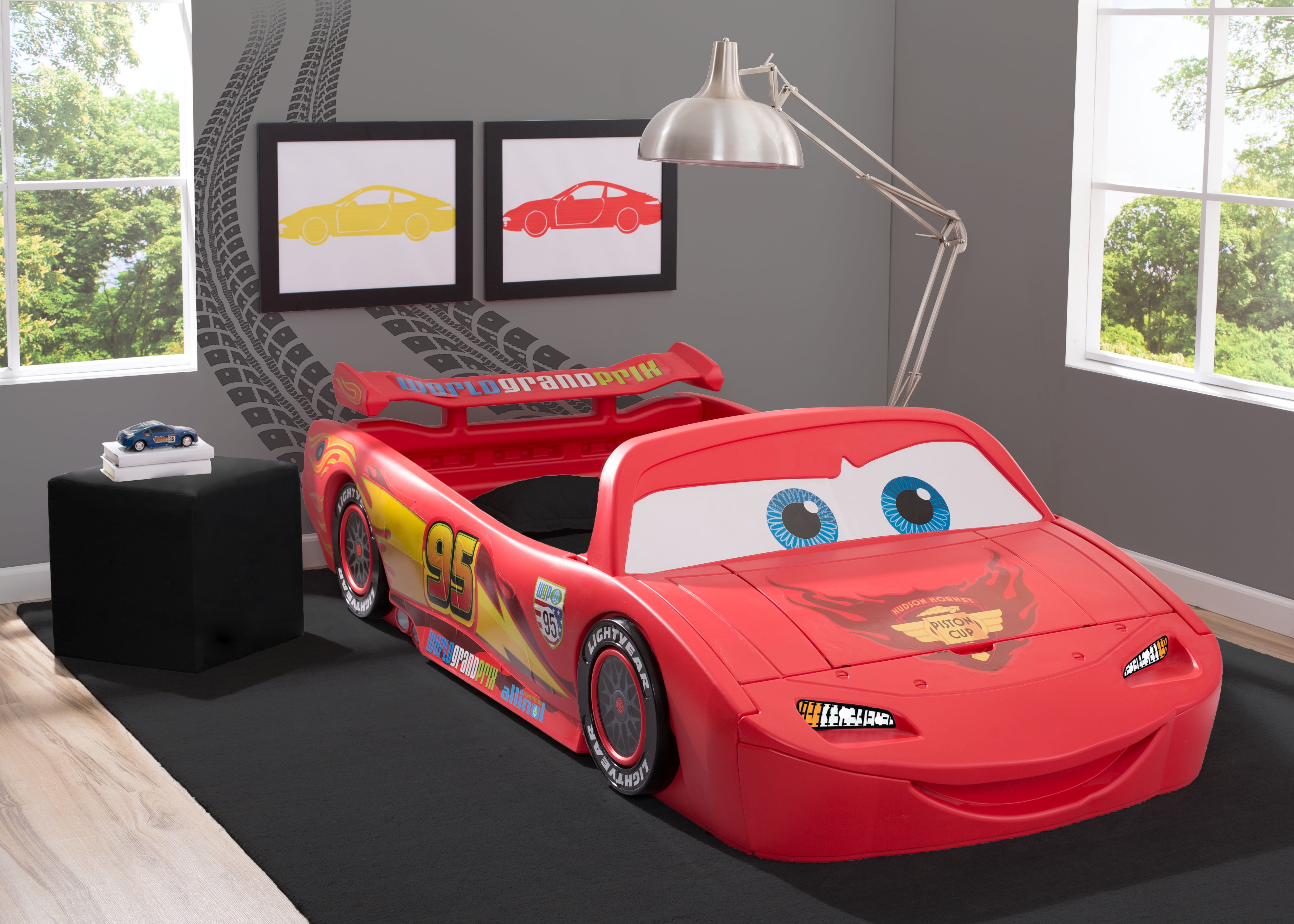 Disney Boys' Cars Lightning McQueen T-Shirt, I Love to Race Red, 4 price in  UAE,  UAE