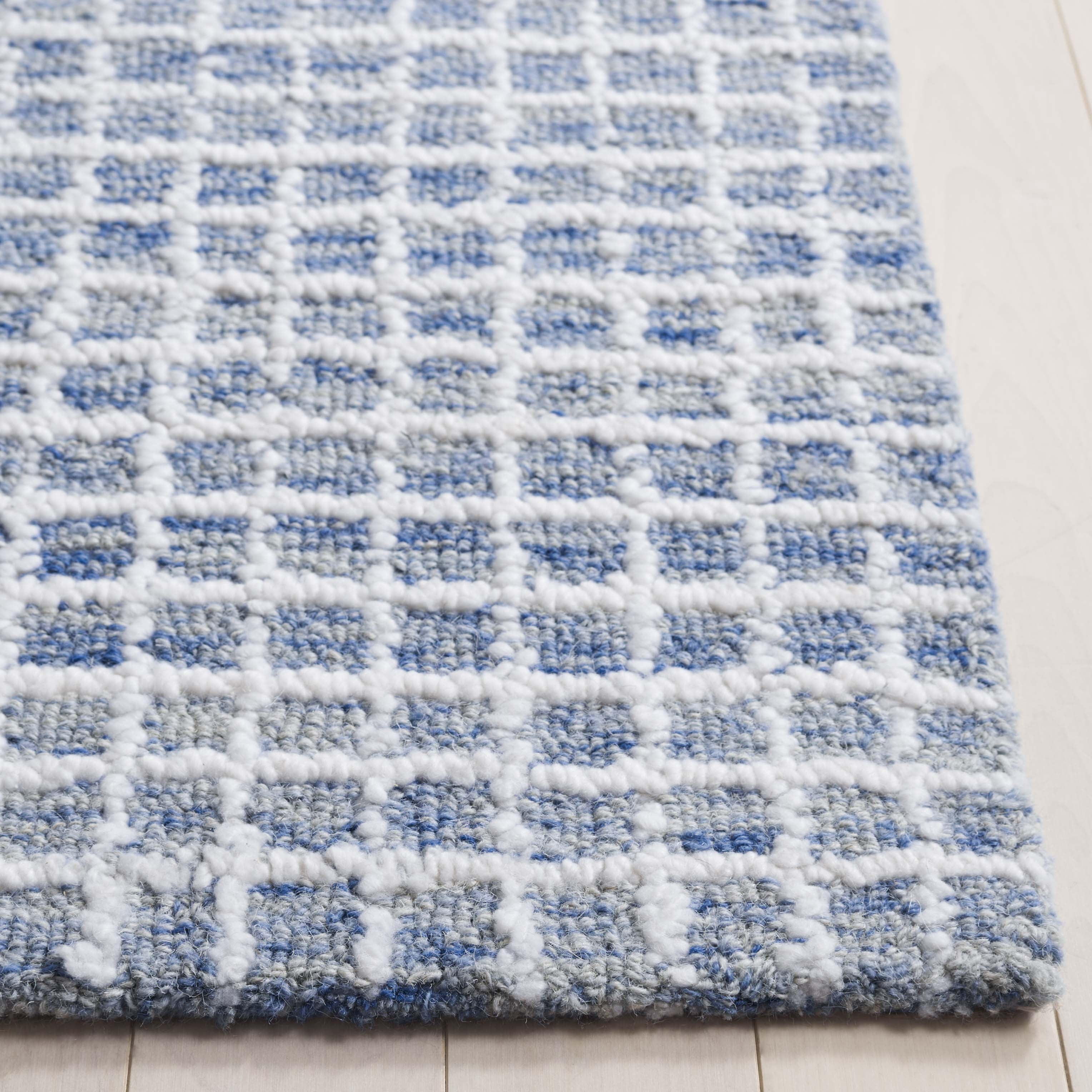 SAFAVIEH Abstract Careen Geometric Area Rug, Ivory/Blue, 3' x 5'
