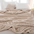 thumbnail image 2 of Manta de vellón Sherpa, mantas de invierno, manta reversible, acogedora y esponjosa para cama, sofá, silla, mantas grandes de vellón coral jacquard, 150 x 200 cm, 2 of 4