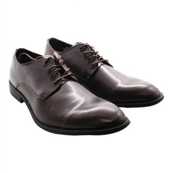 Embrace Modern Glamour with Steve Madden Viene Vinyl Pumps Sophistication