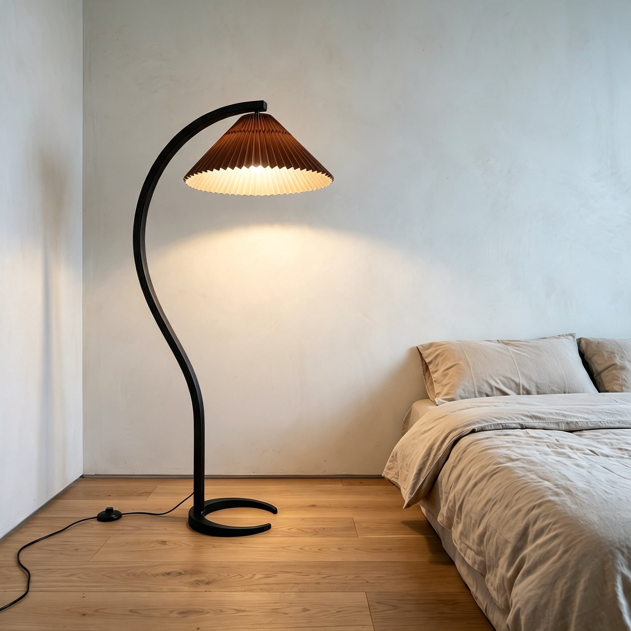 AISWORD Mid Century Curved Arc Floor Lamp with Pleated Fabric Shade, Solid Bentwood S-Shape Standing Reading Light with Heavy Base, Black - Brown